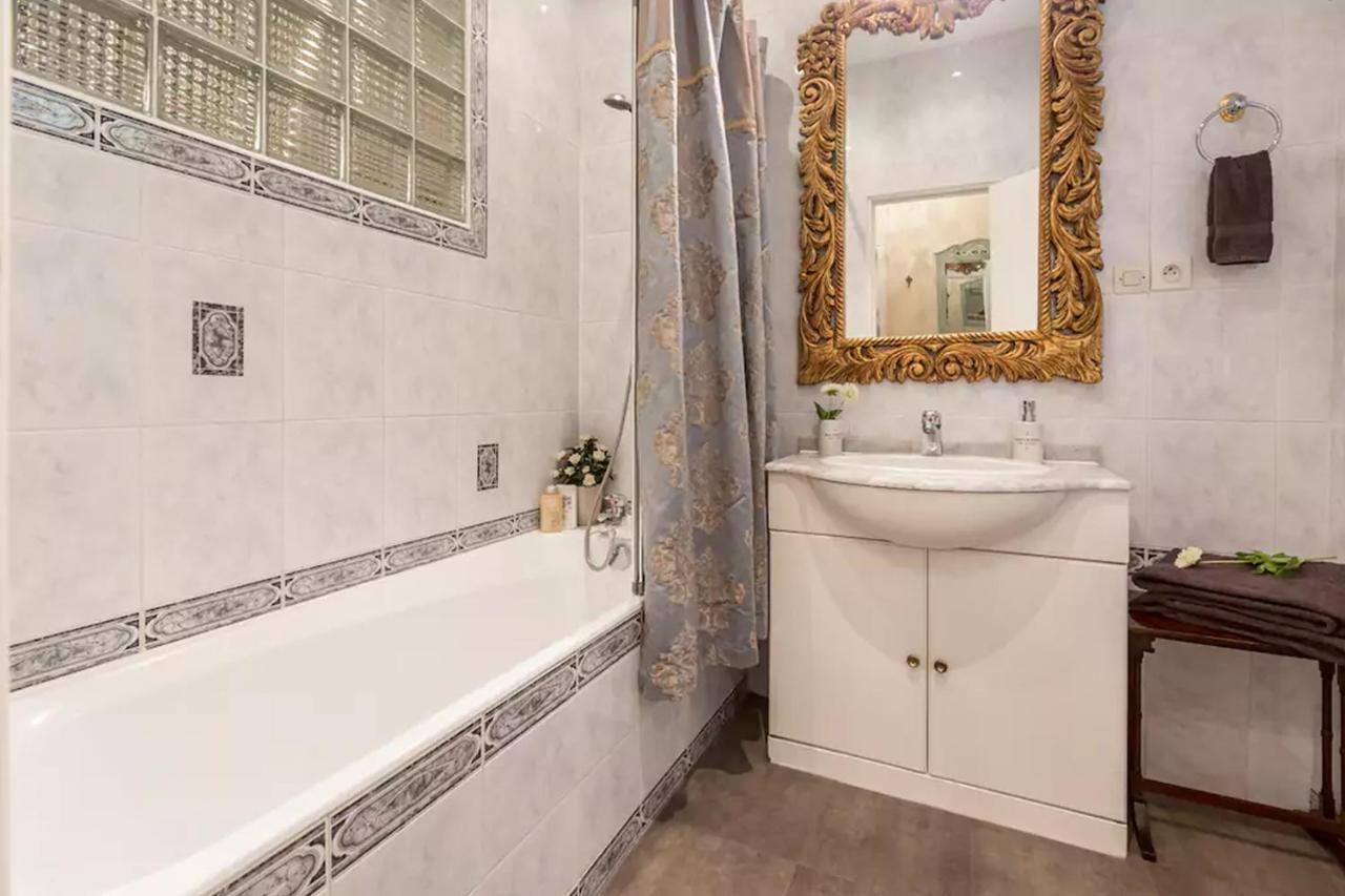 Le Jardin Du Marais Apartment *